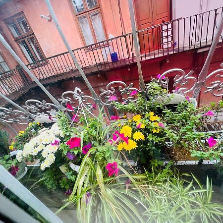 Apartment In The City Center Mini Ivano-Frankivsk Exterior photo