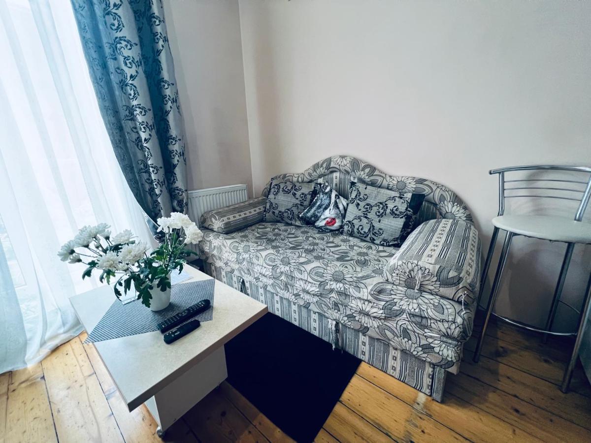 Apartment In The City Center Mini Ivano-Frankivsk Exterior photo