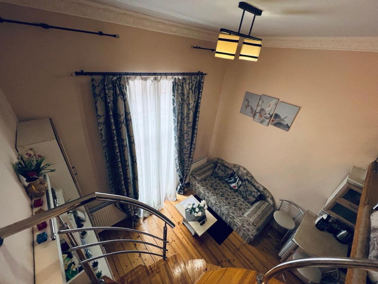 Apartment In The City Center Mini Ivano-Frankivsk Exterior photo